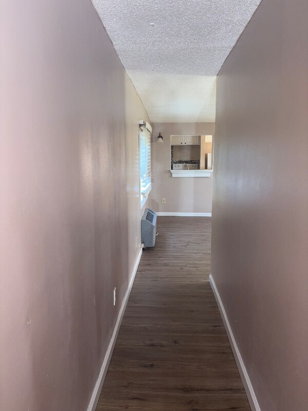 Building Photo - 15 Little Ln