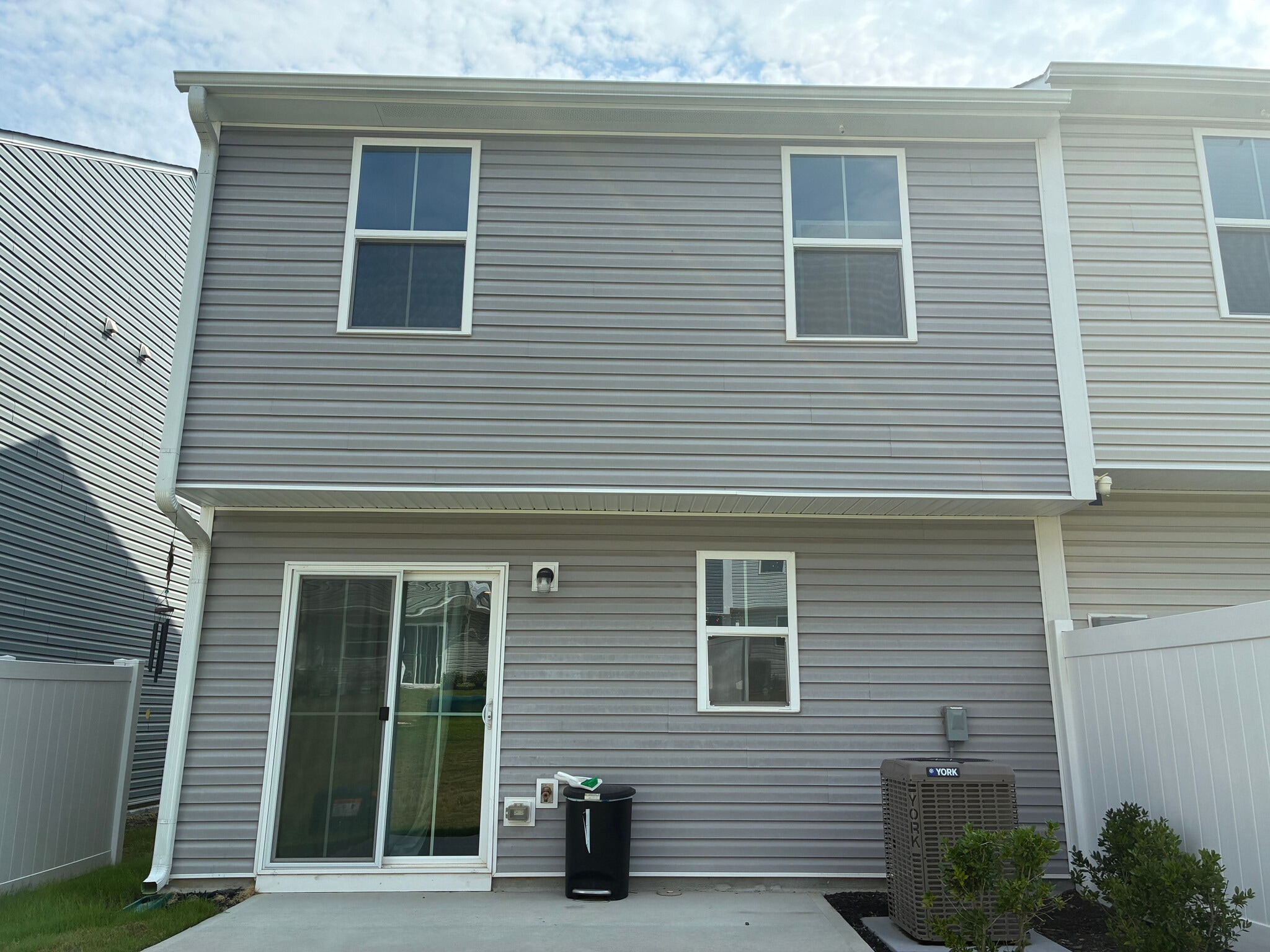 Building Photo - Room in Townhome on Tarik Ln