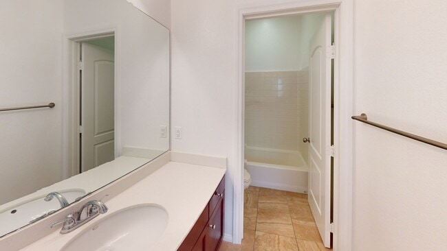 Building Photo - Available Now: Cozy 4 Bedroom 2.5 Bath Hom...