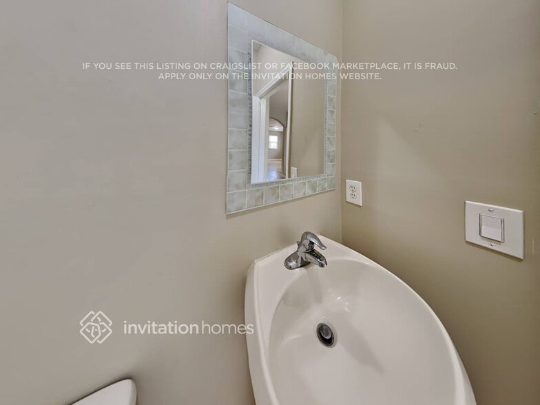 Building Photo - 17717 SW 135th Ct