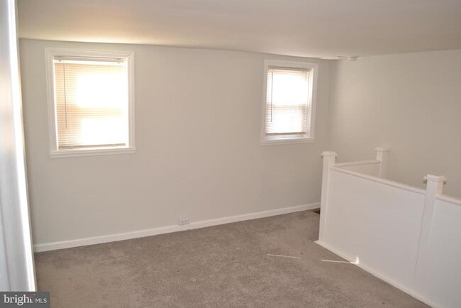 Building Photo - 123 S Matlack St