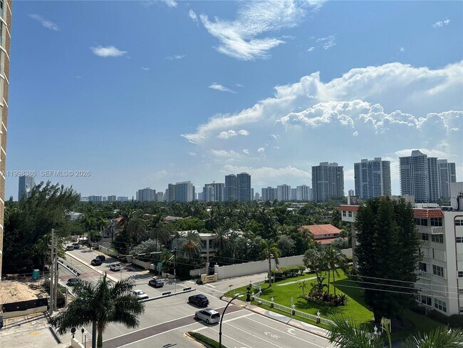 Building Photo - 3180 S Ocean Dr