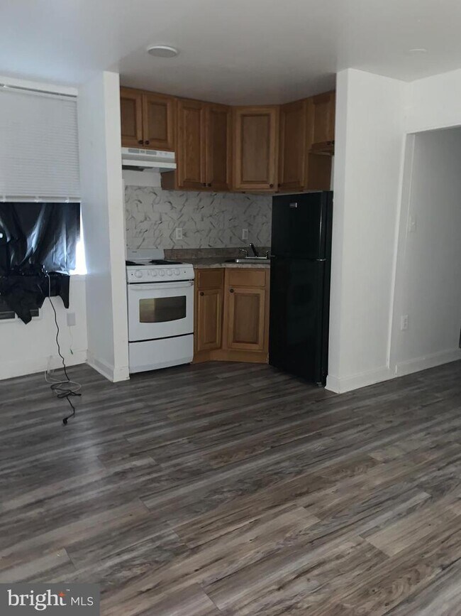 Building Photo - 2923 Kensington Ave