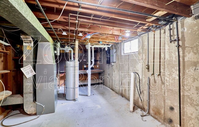Building Photo - 9537 Cote Brilliante Ave
