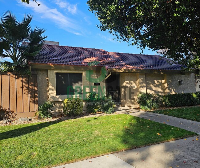 Building Photo - 3557 Claremont Ave