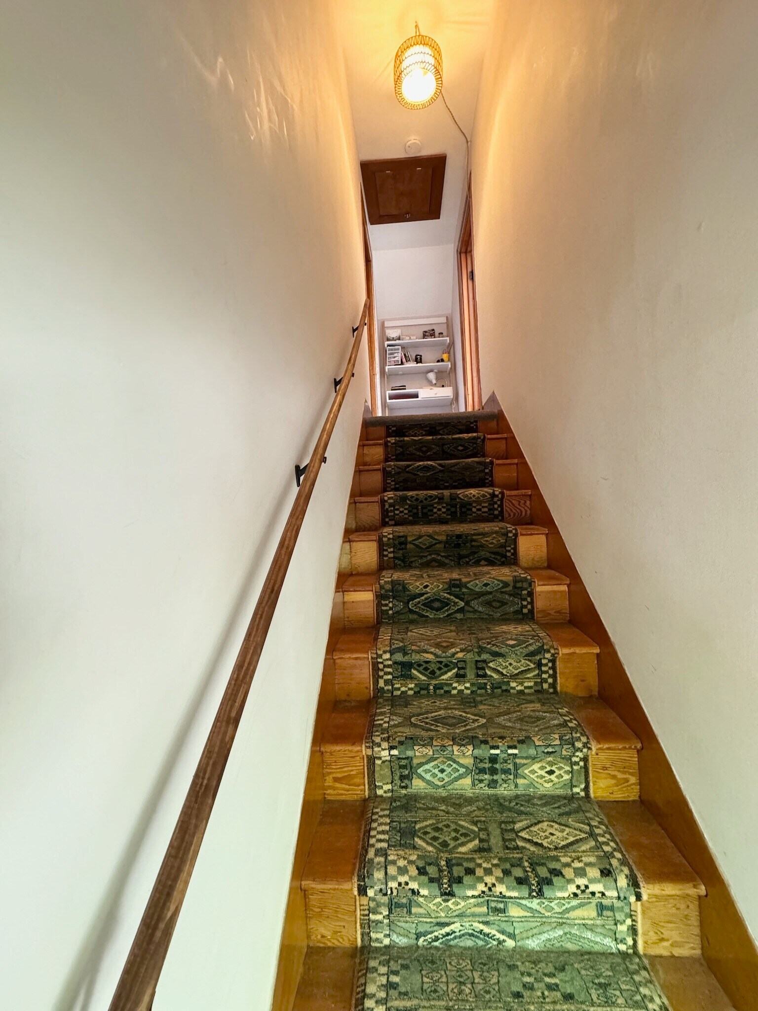 Building Photo - 634 NE 28th Ave