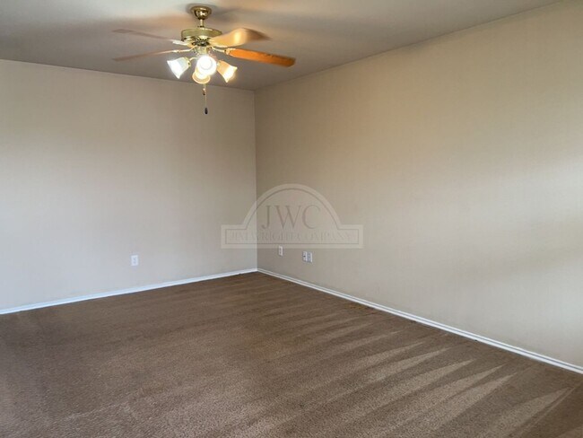 Building Photo - 5106 Lauren Lea Dr