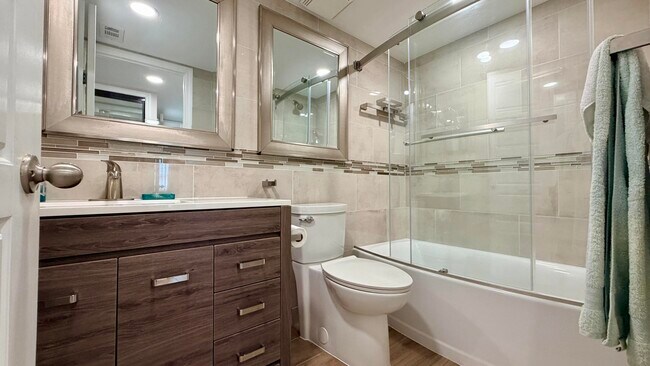 Building Photo - 2400 S Ocean Dr