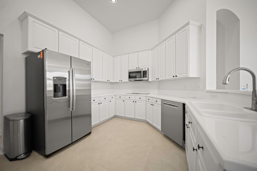 Building Photo - 10061 Vineyard Lake Rd E