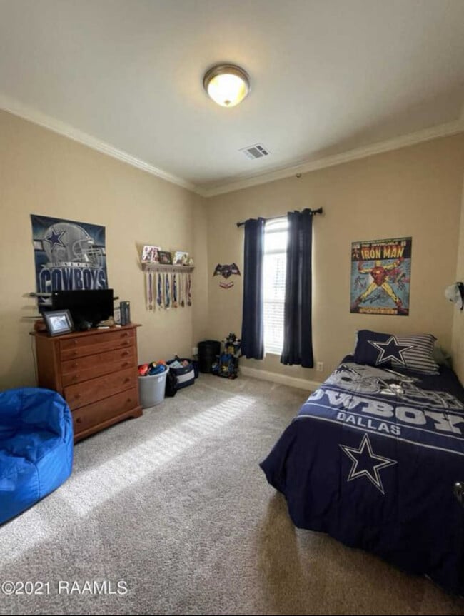 Building Photo - 416 Blackwater River Dr