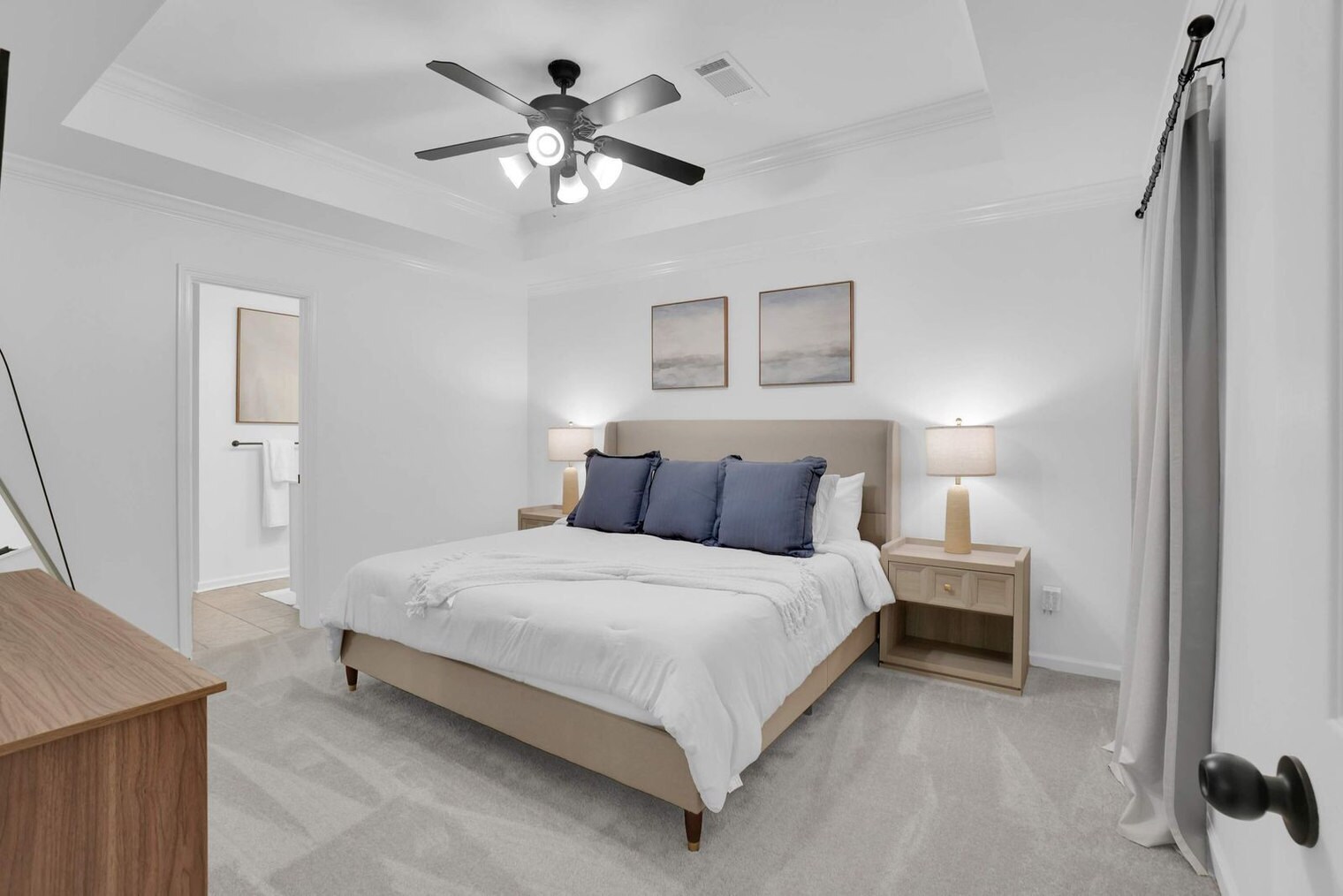 Building Photo - 8261 Dison Dr