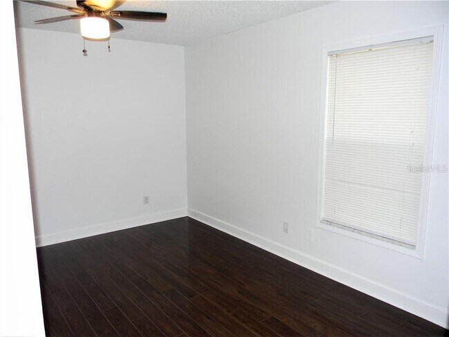 Building Photo - 8846 Coral Palms Ct