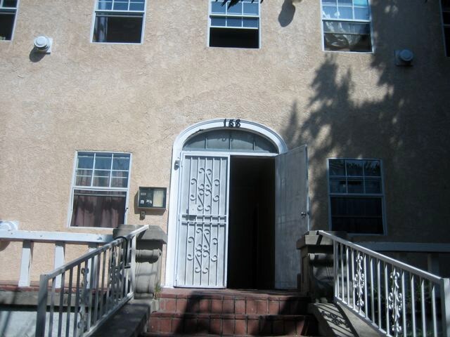 Building Photo - 158 S Berendo St
