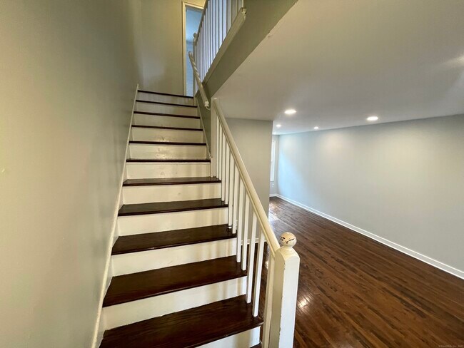 Building Photo - 209 Virginia Ave
