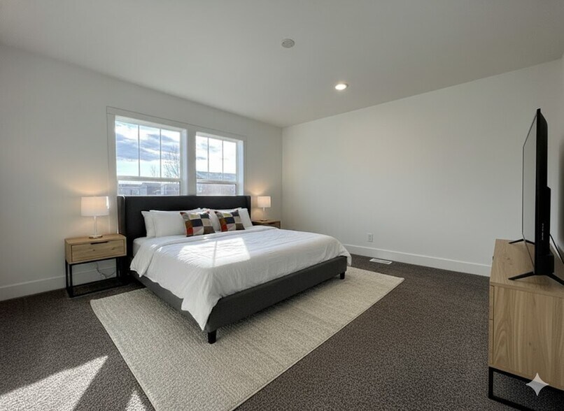 Building Photo - 16 Lapin St