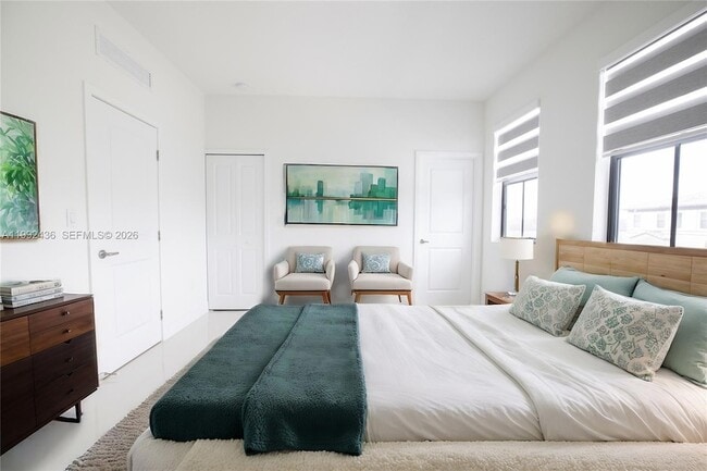 Building Photo - 1841 SW 145th Ave