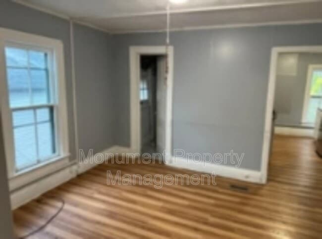 Building Photo - 435 S Meadow St