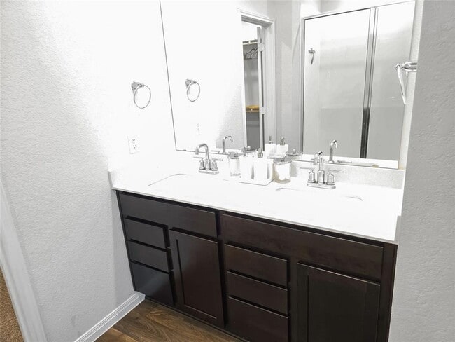 Building Photo - 410 Inks Ln