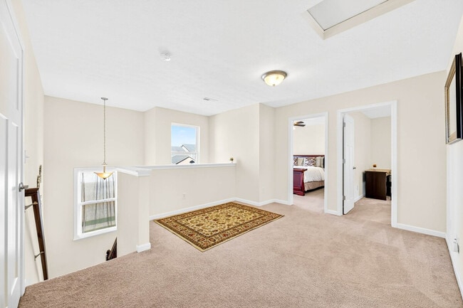 Building Photo - 4663 Bayview Dr