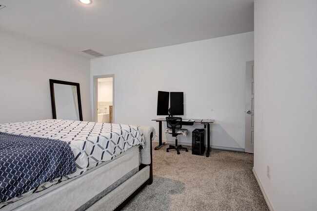 Building Photo - 14701 Travertine Fls Ln