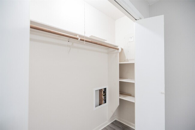 Building Photo - 3050 Orange St