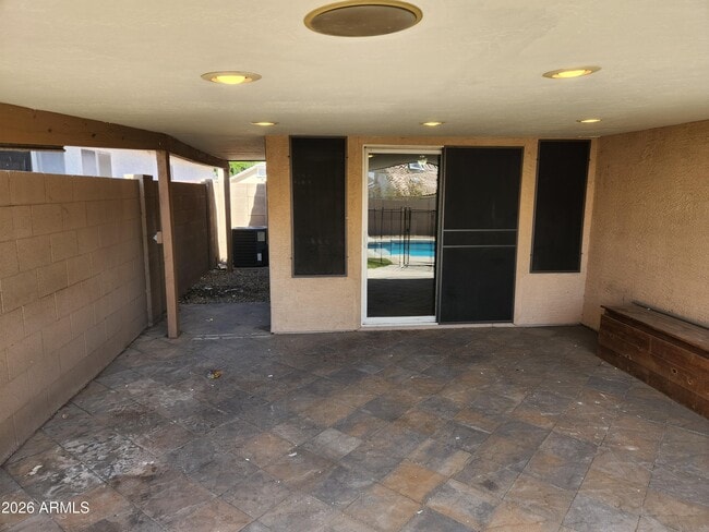 Building Photo - 8375 W Bluefield Ave