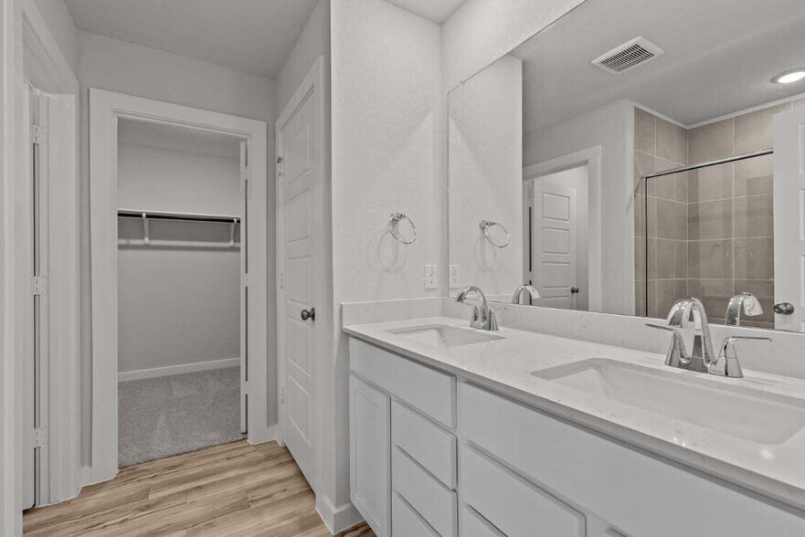 Building Photo - 6522 Bufflehead Bnd