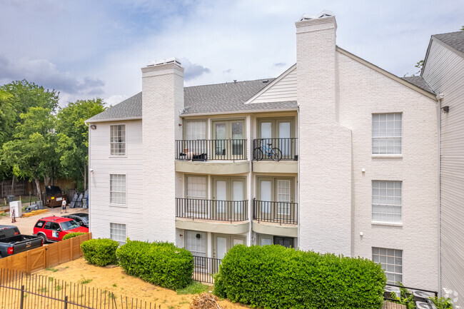 Building Photo - The Gaston Lofts