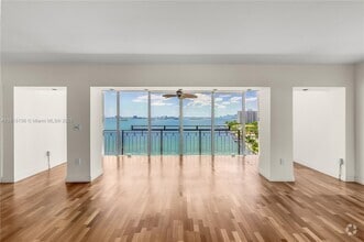 Building Photo - 11111 Biscayne Blvd