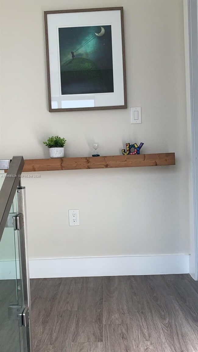 Building Photo - 3538 SW 17th St