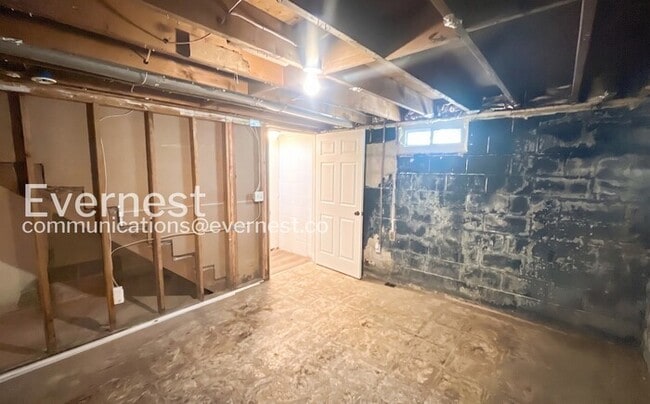 Building Photo - 3674 Arnelle Rd