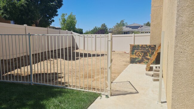 Building Photo - 1116 Witherill Pl
