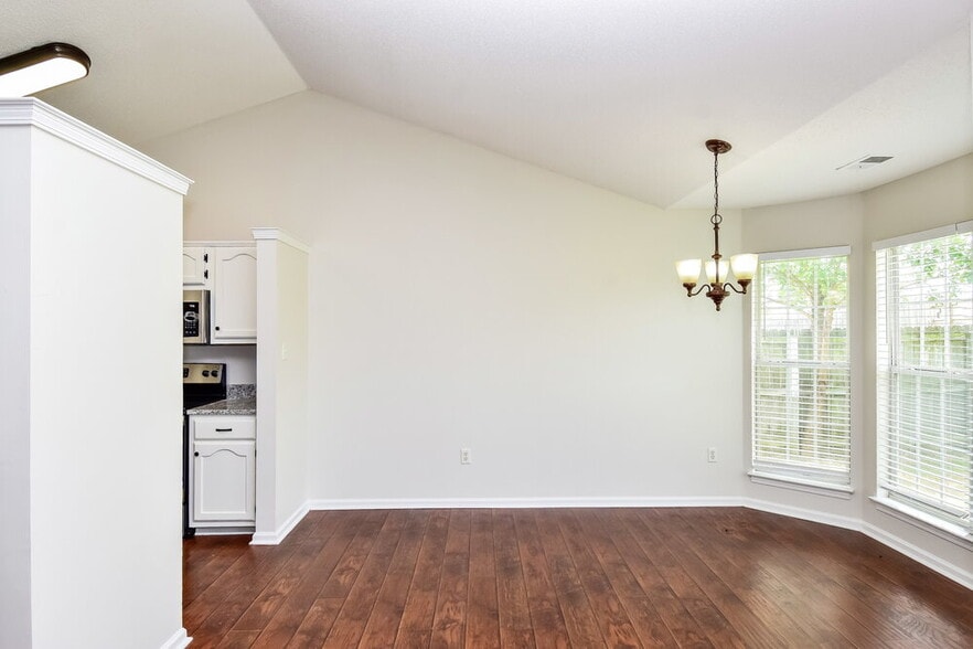 Building Photo - 7755 Mary Payton Dr