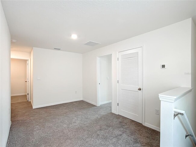 Building Photo - 8645 SW 45th Ct