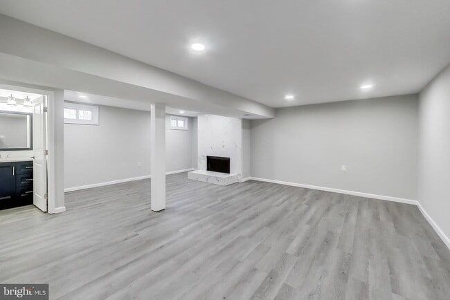 Building Photo - 18948 Quail Valley Blvd