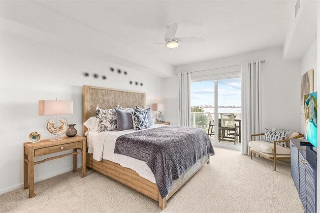 Building Photo - 1020 Sunset Point Rd