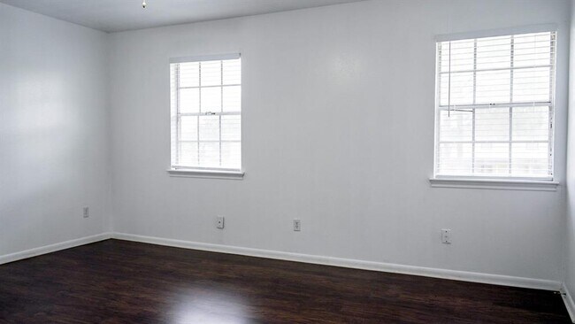 Building Photo - 6708 Biggs Ct