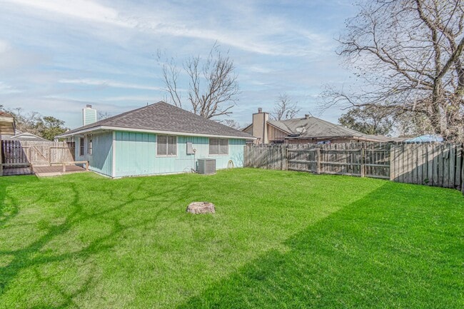 Building Photo - 3106 Raccoon Run