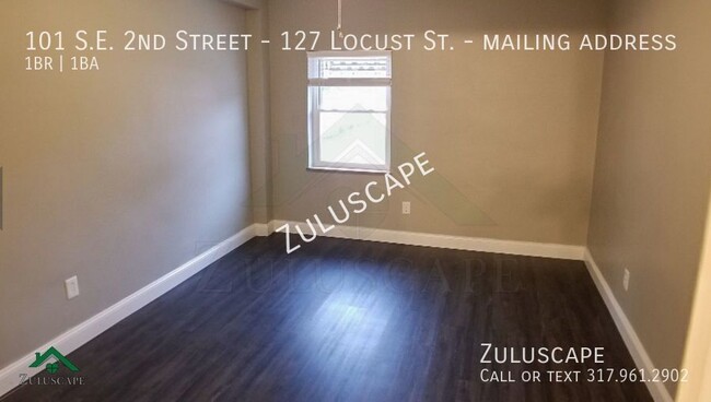 Building Photo - FREE UTILITIES Move-In Special!  Luxury St...