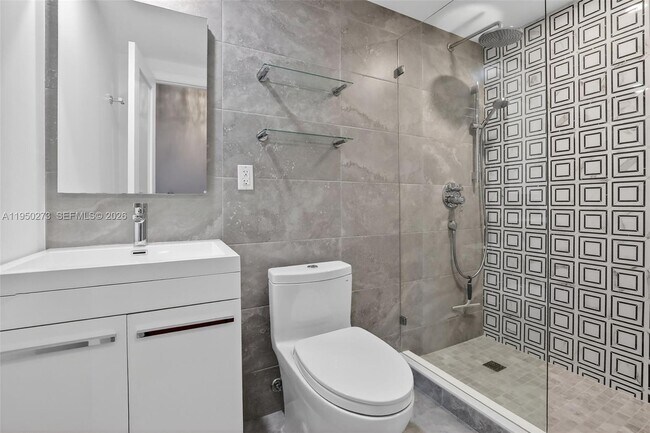 Building Photo - 1625 SE 10th Ave