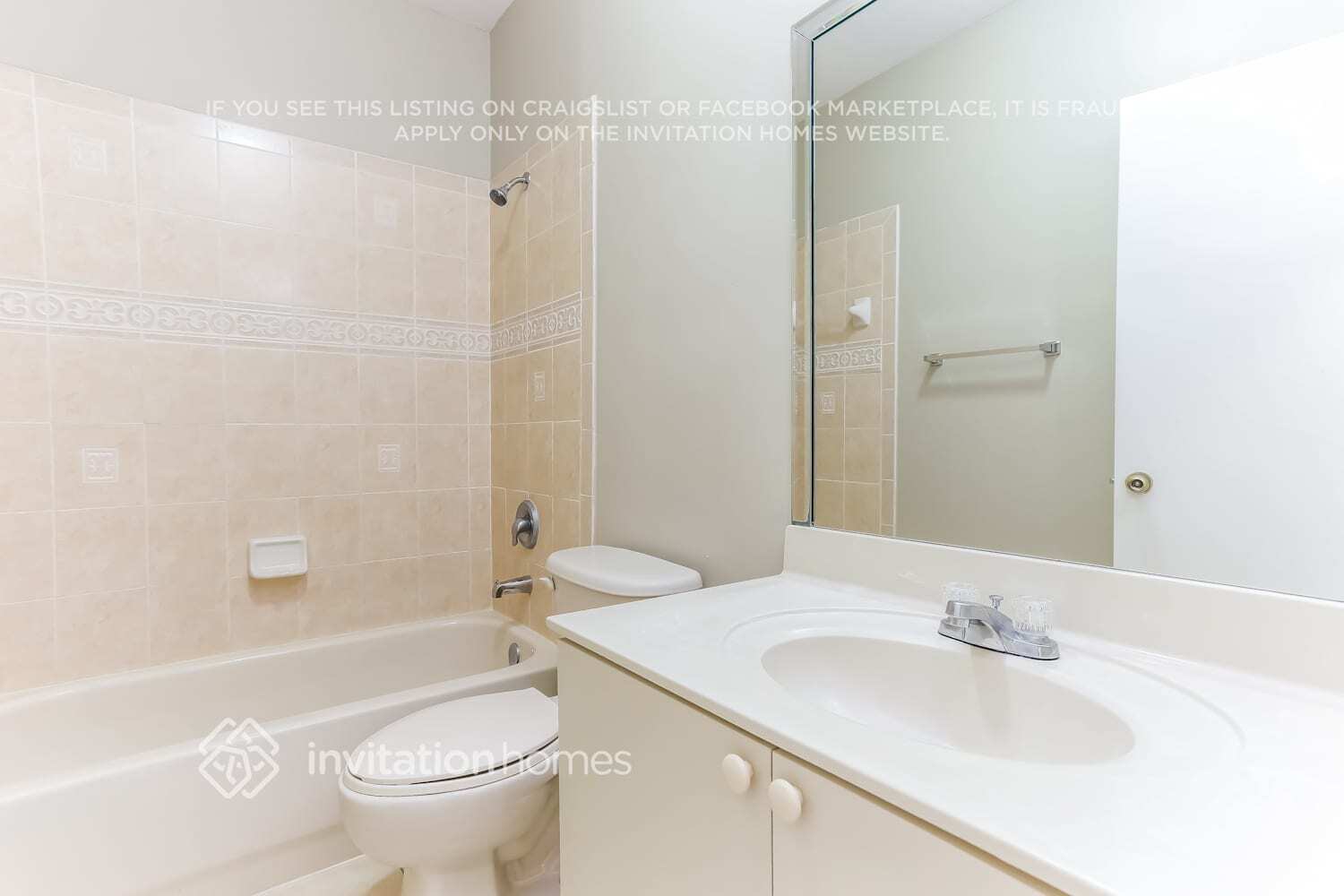 Building Photo - 5851 SW 163rd Pl