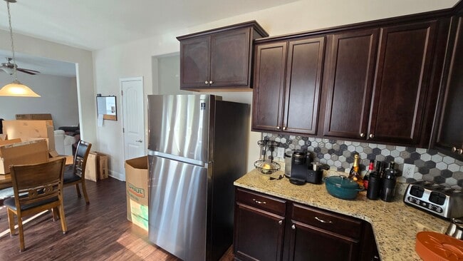 Building Photo - 64 Dunnoman Dr