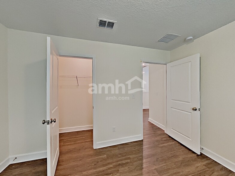 Building Photo - 2876 Calebs Cove Way