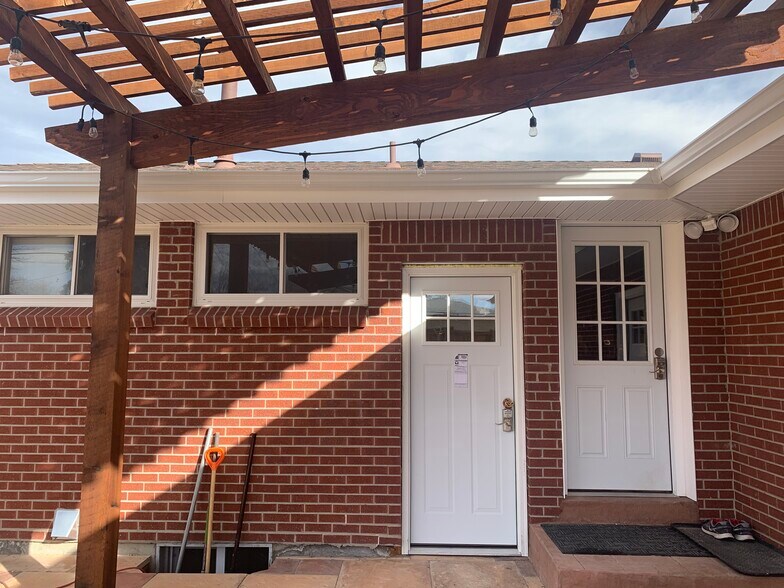 Entry to the unit - 1851 Jolene Dr