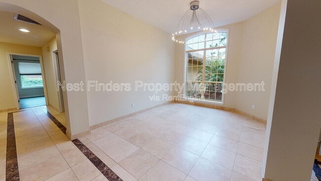 Building Photo - 7911 Vineyard Lake Rd N