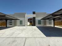 Building Photo - 1706 Violet Dr