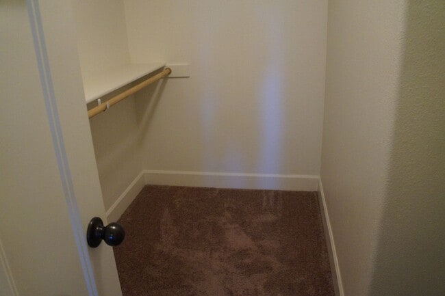 Building Photo - NE Piedmont 3-bedroom Beauty!