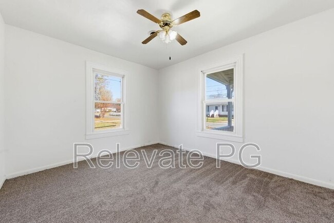 Building Photo - 100 Lowell St