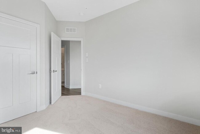 Building Photo - 6005 Walleye Pl