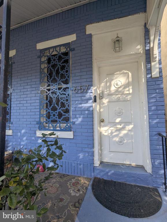 Building Photo - 657 N 37th St